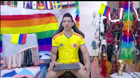 jose_rumbero91 online show from June 18, 12:32 pm