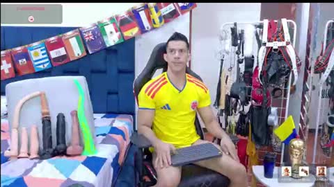 jose_rumbero91 online show from July 3, 12:32 pm