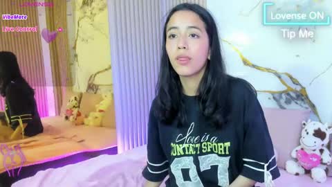 Joselyn  online show from June 4, 2:34 pm