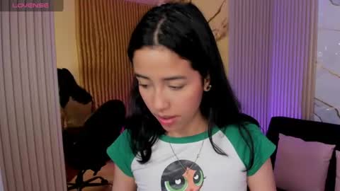 Joselyn  online show from June 17, 12:10 pm