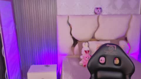 Joselyn  online show from July 3, 12:32 pm