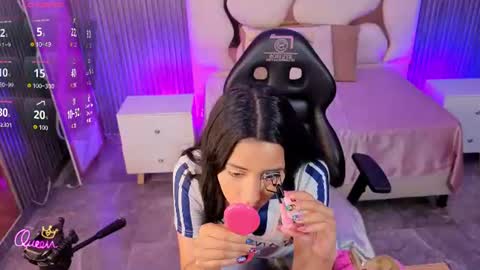 Joselyn  online show from June 30, 12:26 pm