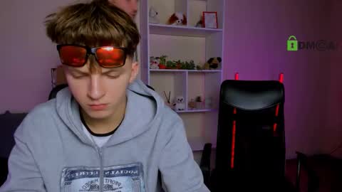 joseph_bear_ online show from October 4, 7:00 pm