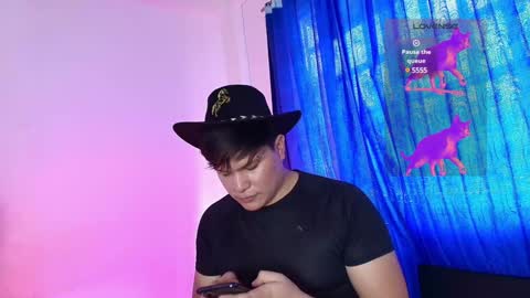 JOSEPH BROWN online show from February 5, 3:52 pm