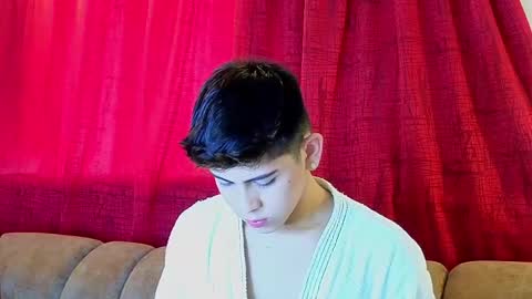 JOSETH ARIAZ online show from April 23, 3:57 pm