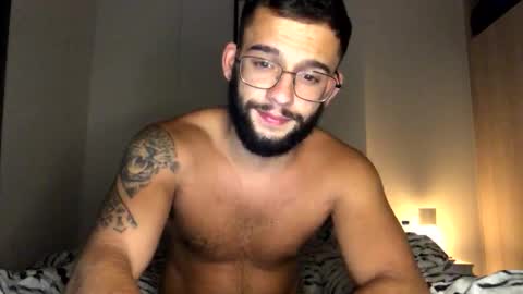 Snapshot of josh_xo chatting on September 25, 6:59 pm josh_xo online show from September 25, 6:59 pm