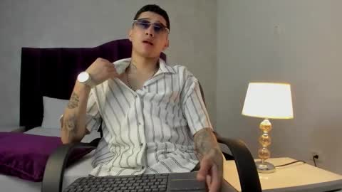 JoshBeech online show from March 16, 1:15 pm