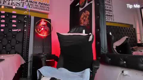 joshmiller___ online show from June 23, 6:47 pm