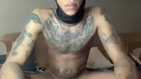 Snapshot of joshperrygoon chatting on January 1, 6:26 am joshperrygoon online show from January 1, 6:26 am