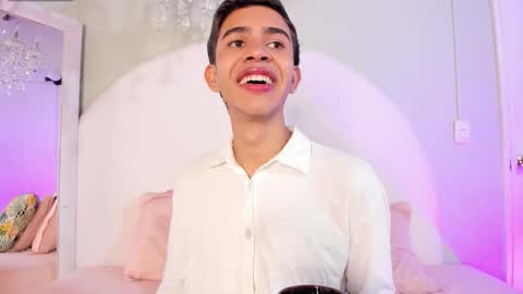 Joshua Sanz  online show from November 11, 3:52 am