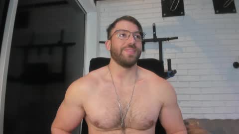 Snapshot of joshualyon chatting on February 25, 10:31 pm Joshua The Lion online show from February 25, 10:31 pm