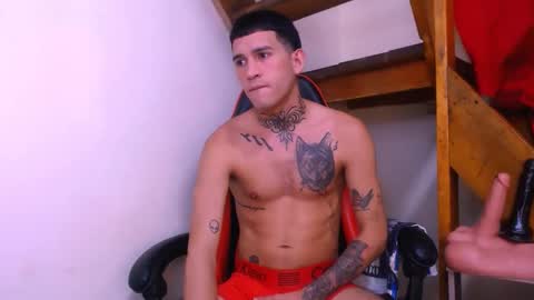 josue_linares online show from April 24, 6:59 am