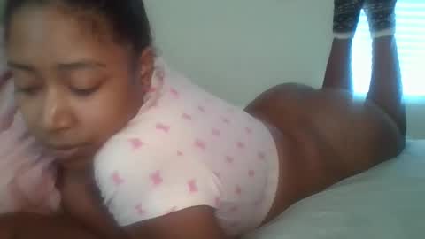 jottijade online show from November 20, 2:03 pm