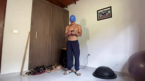 Im Jouliano online show from May 1, 3:06 pm