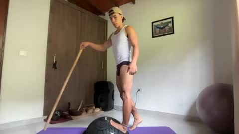 Im Jouliano online show from May 3, 3:18 pm