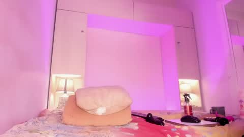 joyceblake online show from July 18, 4:58 am
