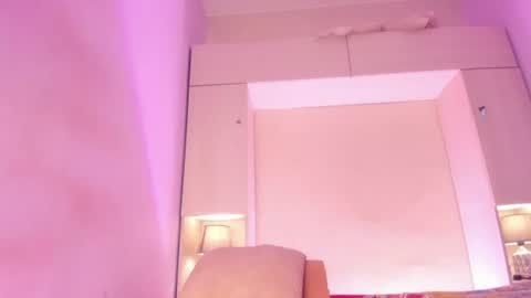 joyceblake online show from June 25, 5:12 am