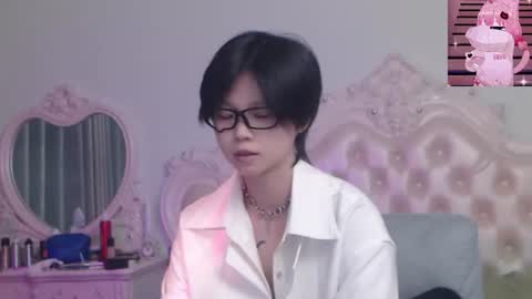 joycekay online show from August 3, 4:57 pm
