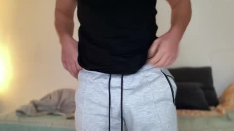 joyfulleyes online show from December 4, 10:37 am