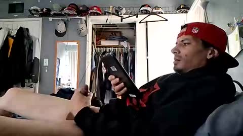 Snapshot of jpizzy23 chatting on September 25, 6:04 pm dLowfrk online show from September 25, 6:04 pm