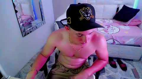 N I N O online show from March 10, 6:56 pm