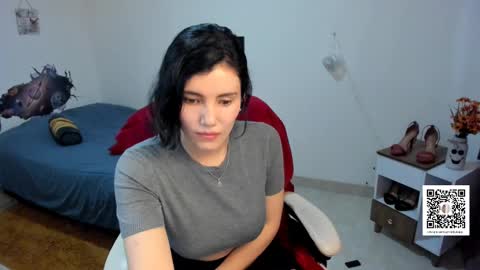 Snapshot of jrcami chatting on February 25, 10:42 pm Camila Buitrago online show from February 25, 10:42 pm