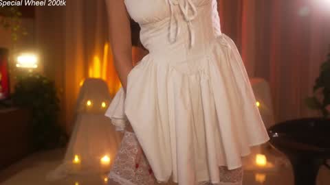 Jennifer Diaz online show from November 12, 9:06 pm