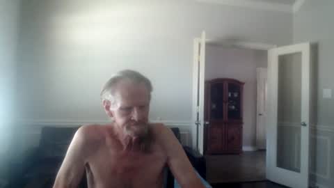 jtull52 online show from July 16, 8:34 pm