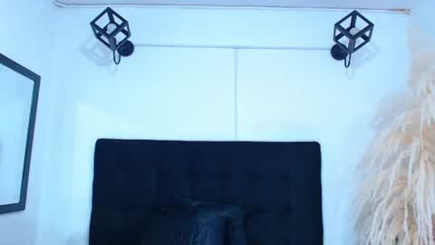    online show from June 27, 11:49 am