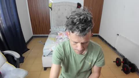 juan_and_luke online show from May 1, 12:21 pm