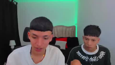 JuanSteven online show from October 3, 4:10 am