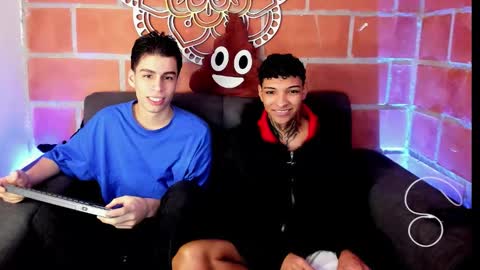 Juan Posada online show from March 10, 3:27 pm