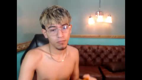 juan_saul1 online show from June 1, 10:27 am