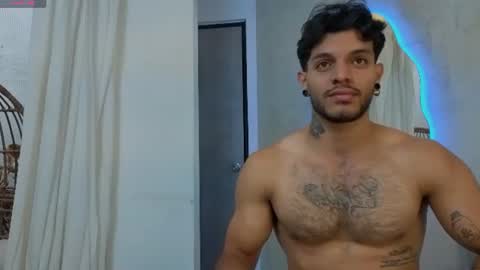 Juan Esteban online show from June 24, 12:12 pm