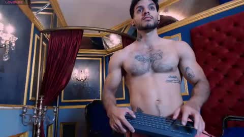 Juan Esteban online show from June 22, 11:39 am