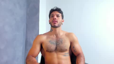 Juan Esteban online show from July 29, 2:28 pm