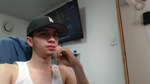 juanboytw online show from November 5, 3:03 pm