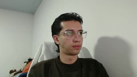 juanboytw online show from March 5, 11:05 pm