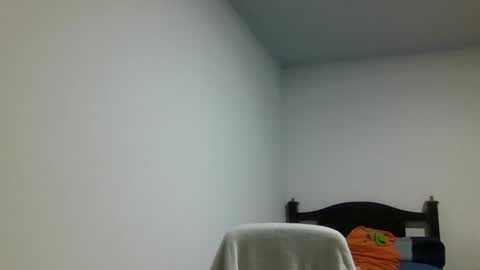 juanboytw online show from February 13, 12:57 am