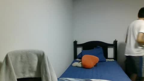 juanboytw online show from January 28, 1:29 am