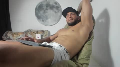 Juanes online show from March 22, 1:31 am