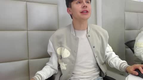 JuanGomm online show from December 15, 3:57 am