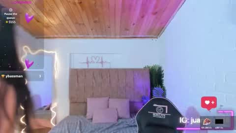 JUANITA online show from September 12, 3:03 pm