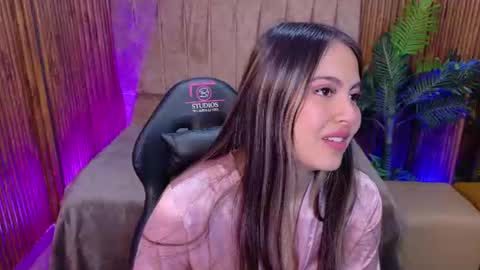 JUANITA online show from July 9, 11:47 am