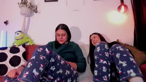 juanitaaa_ online show from February 16, 4:32 am