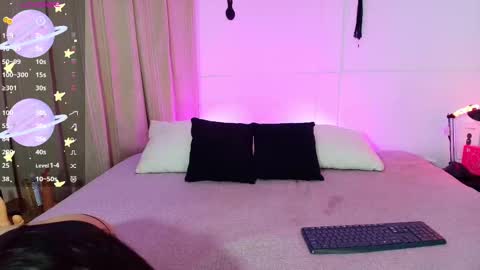 Blue online show from November 24, 4:16 pm