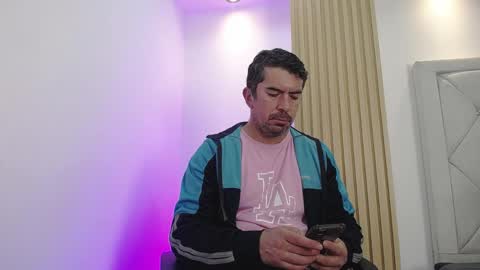 Juan k online show from April 28, 12:31 pm