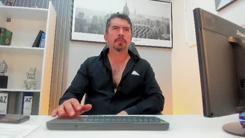 Juan k online show from July 31, 5:08 am