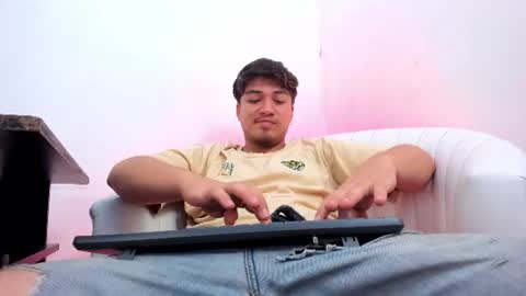 JUAN  online show from June 18, 3:28 pm