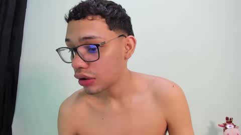 juansuarez204 online show from February 8, 12:17 am